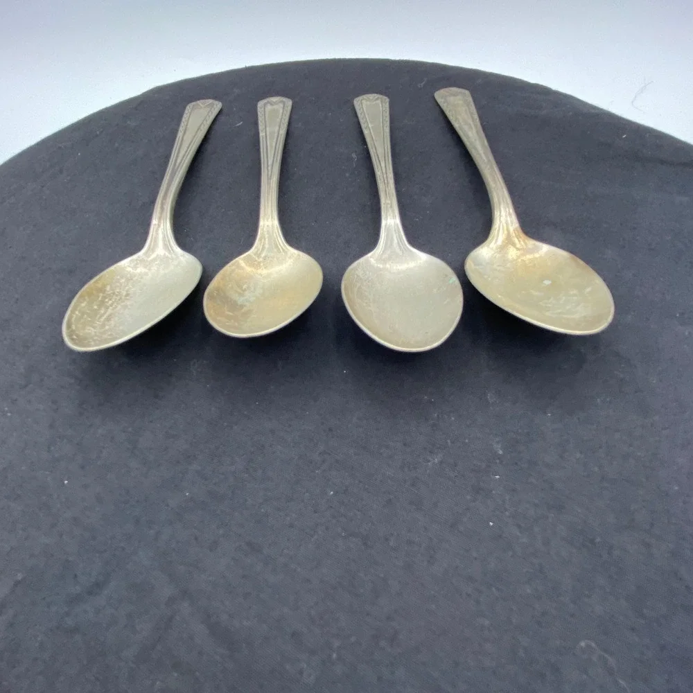 Vintage R.C. Co. Teaspoons Silver Castle Plate Set of 4 (6
